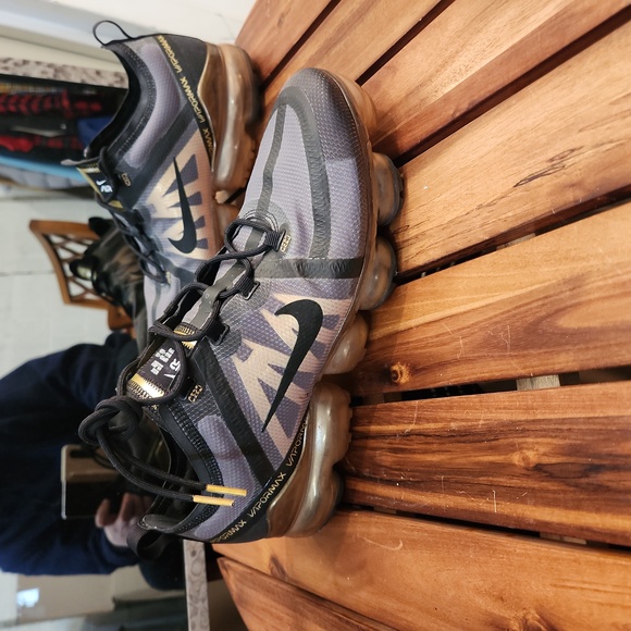 NIKE VAPORMAX 2019